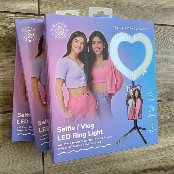NWT Dixie & Charli Selfie / Vlog LED HEART Ring Light - Picture 3 of 3